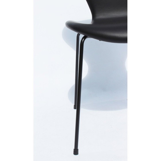 Image 1 of Ensemble de 3 chaises vintage modèle 3107 par Arne Jacobsen pour Fritz Hansen, 2016