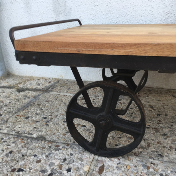 Image 1 of Table Basse Industriel 