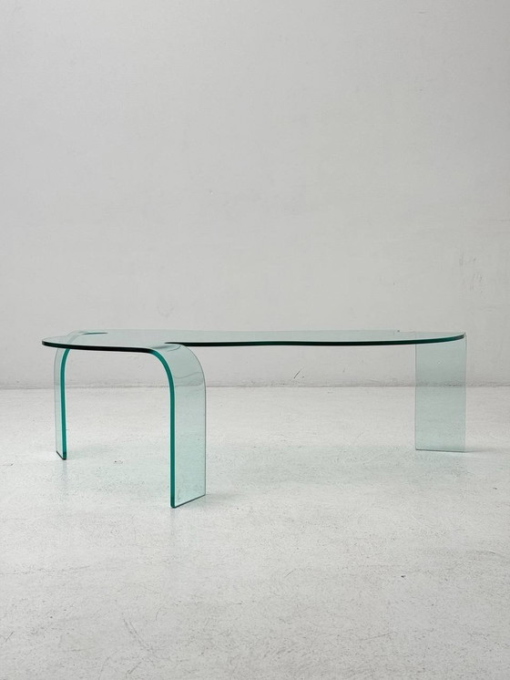 Image 1 of Table basse en verre sur trois pieds Von Hans Von Klier Pour Fiam