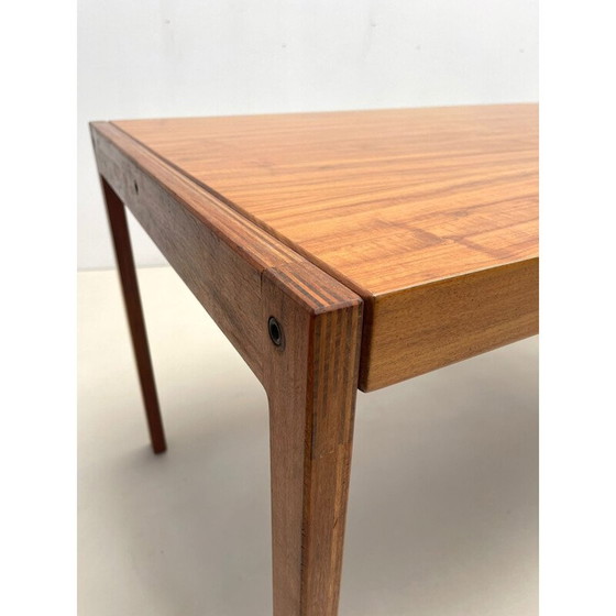 Image 1 of Bureau scandinave en bois du milieu du siècle avec tiroirs, années 1960