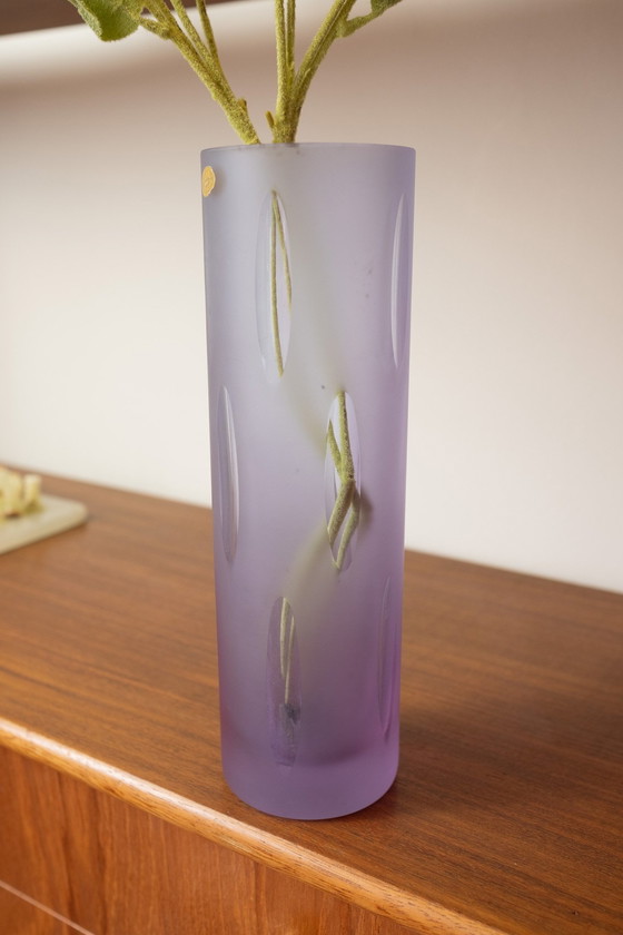 Image 1 of Vase en cristal italien lilas