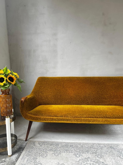 Banc design danois jaune ocre et teck années 50