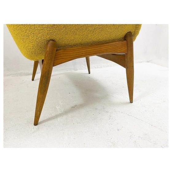 Image 1 of Paire de fauteuils en tissu jaune du milieu du siècle par Julia Gaubek, Hongrie années 1950