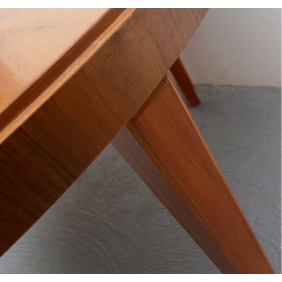 Image 1 of Table basse ronde vintage en noyer, années 1950