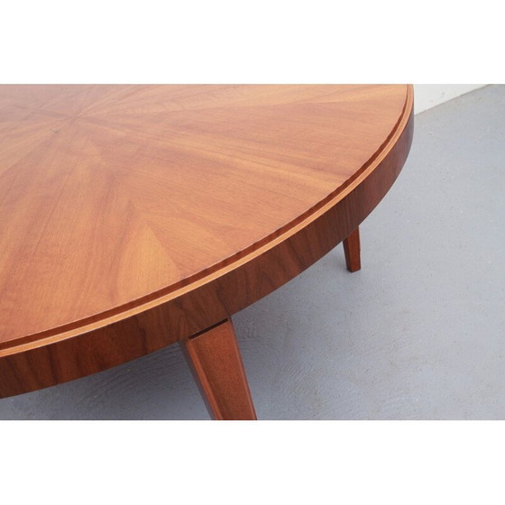 Image 1 of Table basse ronde vintage en noyer, années 1950