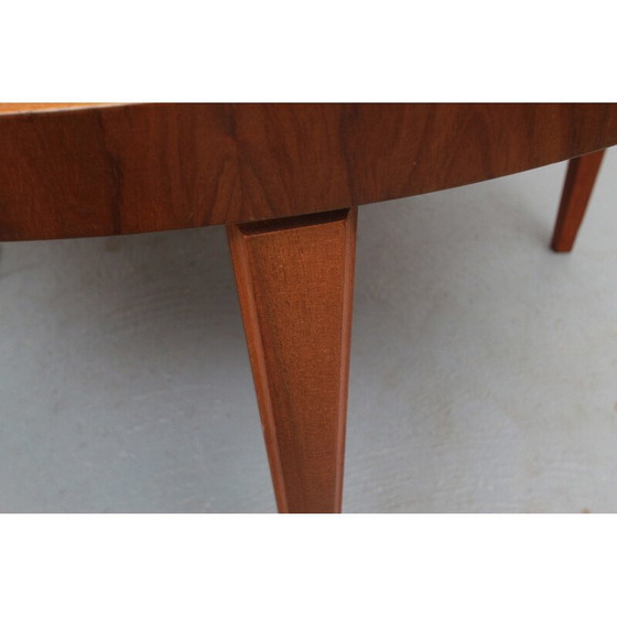 Image 1 of Table basse ronde vintage en noyer, années 1950