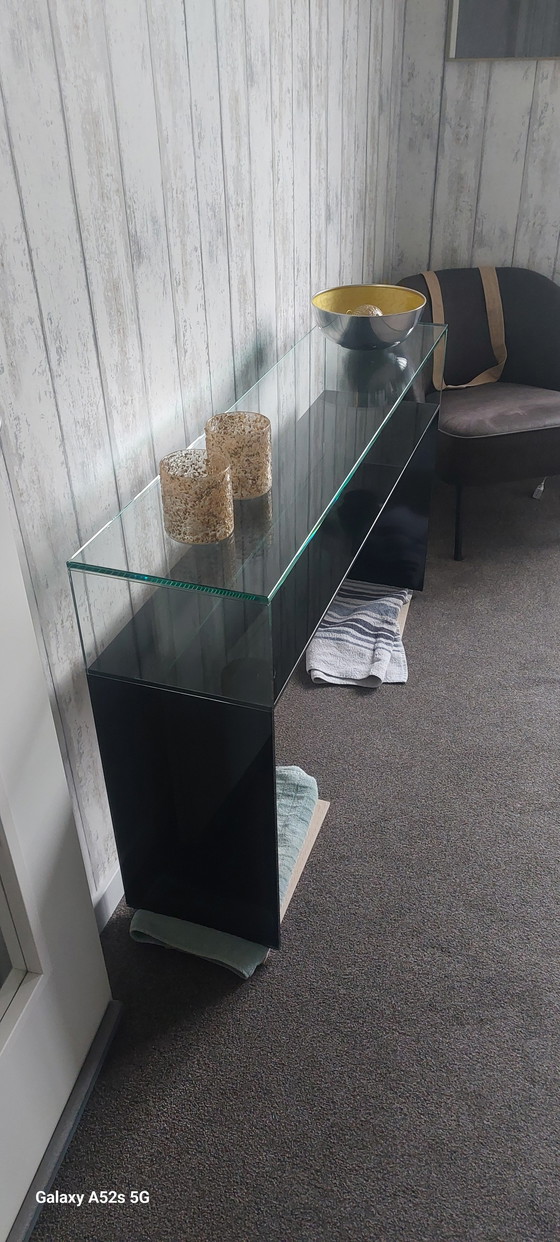 Image 1 of Table d'appoint Design Helderr