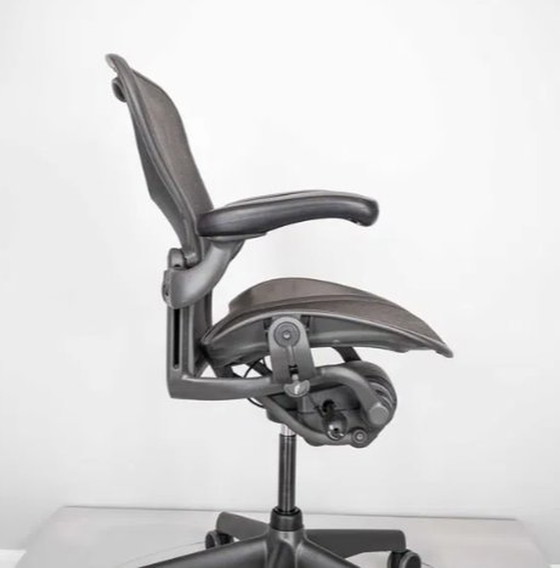 Image 1 of Herman Miller Aeron Classic B