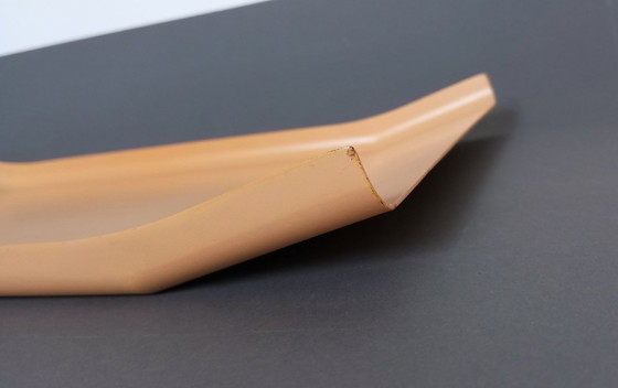 Image 1 of Enzo Mari - Plateau moderniste orange "Arran" Officina Alessi 1961 - Pièce unique