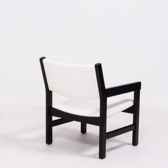 Image 1 of Ensemble de 6 chaises de salle à manger du milieu du siècle en blanc par Hans Wegner pour GETAMA