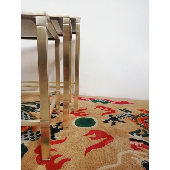 Image 1 of Ensemble de 3 tables gigognes vintage en laiton et verre, Italie 1970