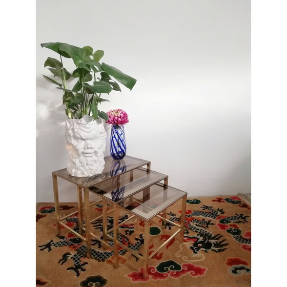 Image 1 of Ensemble de 3 tables gigognes vintage en laiton et verre, Italie 1970