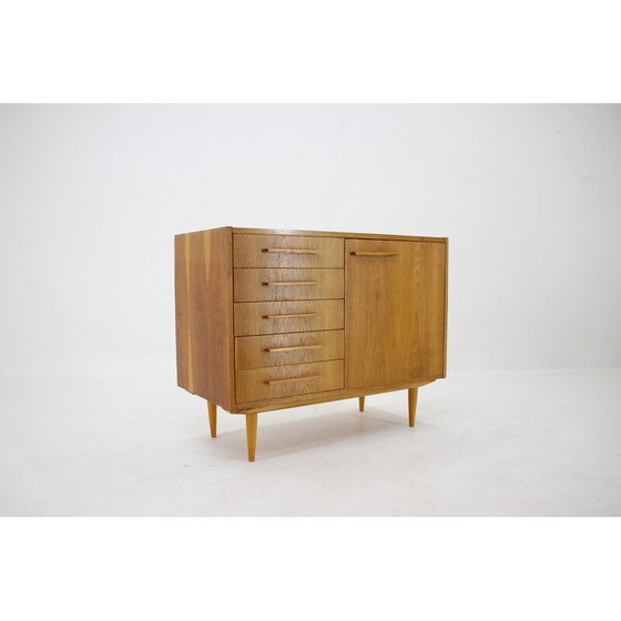 Image 1 of Armoire vintage en chêne, Tchécoslovaquie 1960