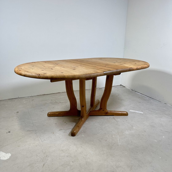 Image 1 of Table de salle à manger ovale en pin avec rallonge, scandinave