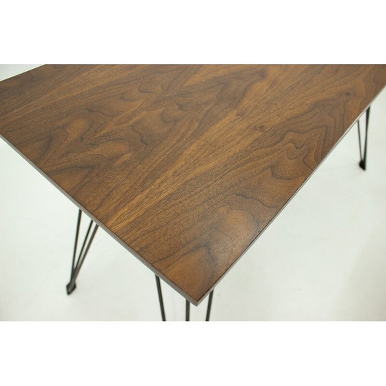 Image 1 of Table d'appoint vintage en placage de noyer, Tchécoslovaquie 1970