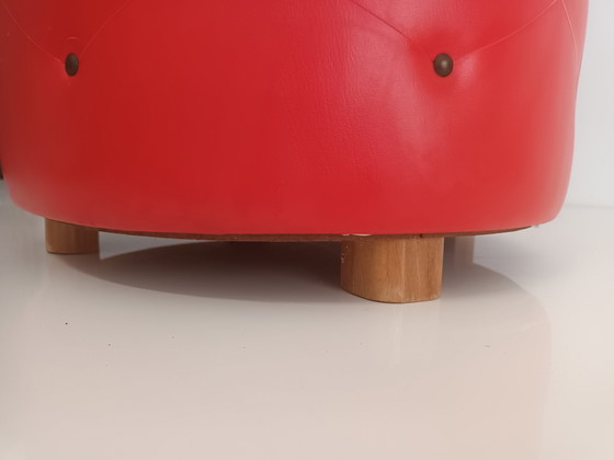 Image 1 of Pouf vintage en skaï