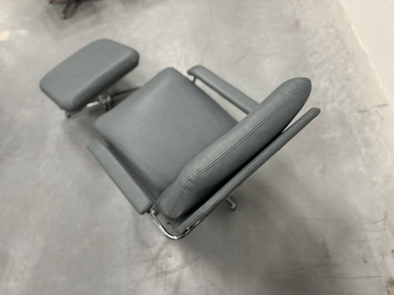 Image 1 of Gelderland 400 Fauteuil avec cuir bleu Hocker