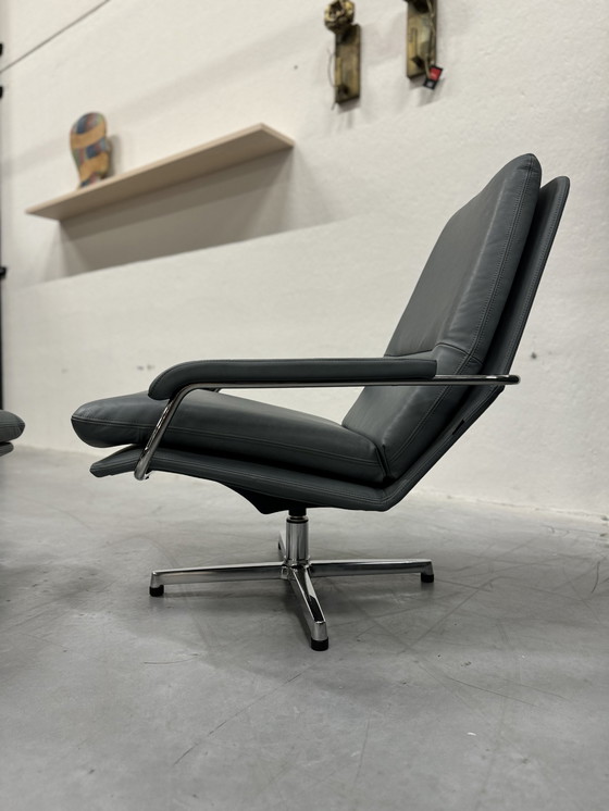 Image 1 of Gelderland 400 Fauteuil avec cuir bleu Hocker