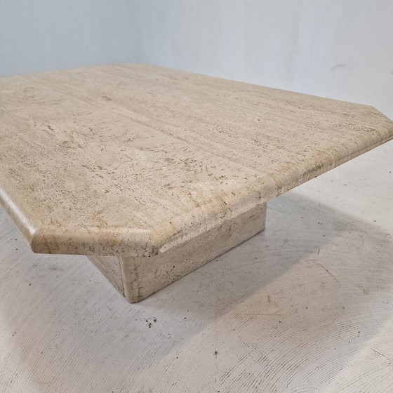 Image 1 of Table basse vintage italienne en travertin, 1980