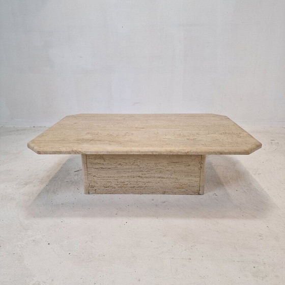 Image 1 of Table basse vintage italienne en travertin, 1980