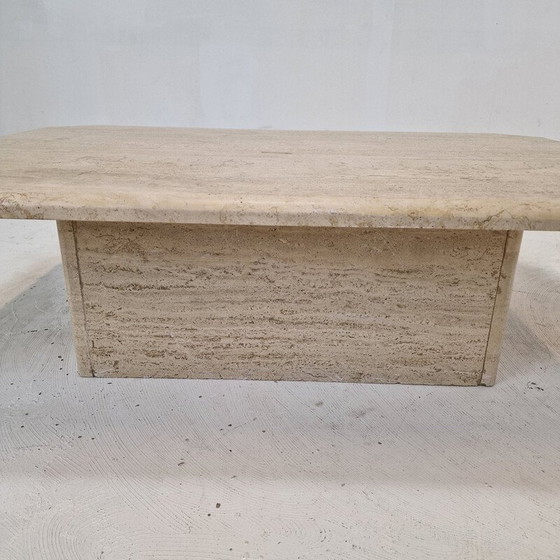 Image 1 of Table basse vintage italienne en travertin, 1980