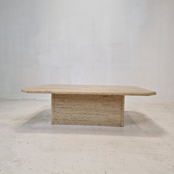Image 1 of Table basse vintage italienne en travertin, 1980