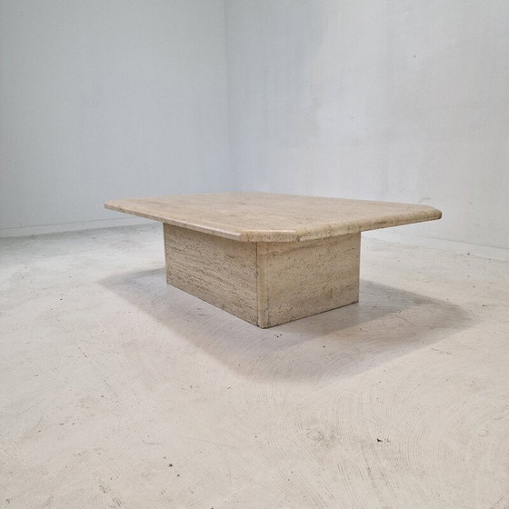 Image 1 of Table basse vintage italienne en travertin, 1980