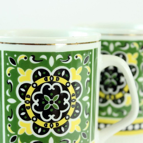 Image 1 of Ensemble de 4 tasses en porcelaine vintage, Tchécoslovaquie 1960
