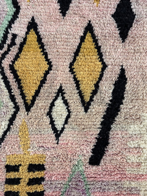 Image 1 of Nouveau tapis berbère pastel avec motifs géométriques en losange