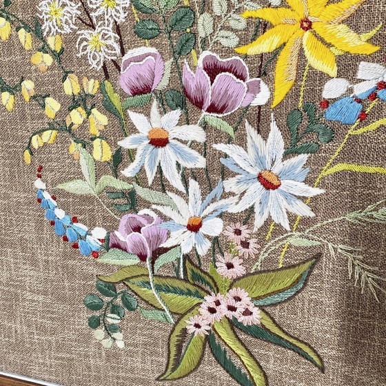 Image 1 of Art mural vintage Mcm à l'aiguille bouquet de fleurs sauvages