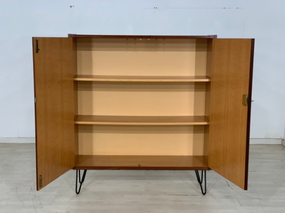 Image 1 of Mid Century commode armoire à linge vintage