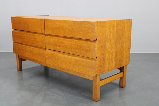 Image 1 of Commode en bois des années 1970, Tchécoslovaquie