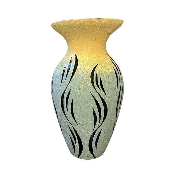Image 1 of Vase de style New Look en verre Hyalite, Allemagne, années 1970.