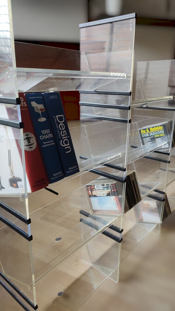 Image 1 of Système d'étagères modulaires en plexiglas 11 pièces 1990