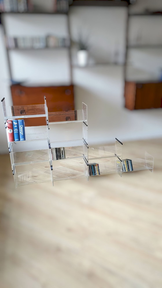 Image 1 of Système d'étagères modulaires en plexiglas 11 pièces 1990
