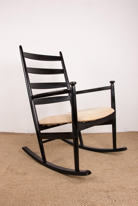 Image 1 of Un Fauteuil, Rocking Chair, En Teck Laqué Et Tissu Modèle 218 Par Thomas Harlev Pour Farstrup Savvaek 1960.