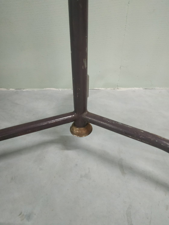 Image 1 of Porte-manteau vintage tripode industriel en métal chromé