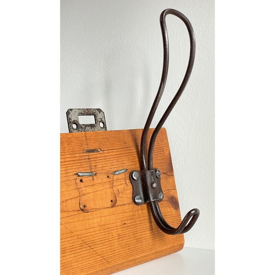 Image 1 of Porte-manteau scolaire vintage en bois et acier avec 3 crochets