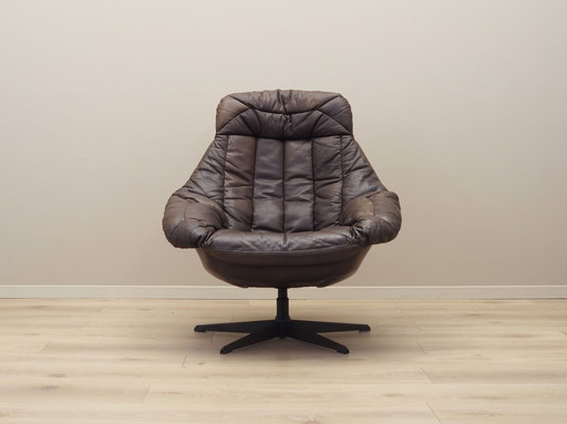 Fauteuil pivotant en cuir, Design danois, 1960S, Designer : H.W. Klein, Manufacture : Bramin