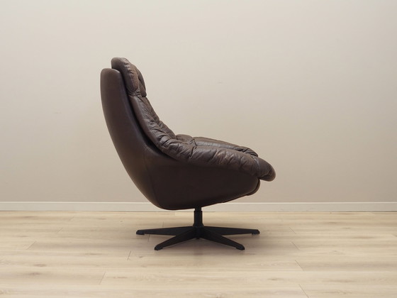 Image 1 of Fauteuil pivotant en cuir, Design danois, 1960S, Designer : H.W. Klein, Manufacture : Bramin