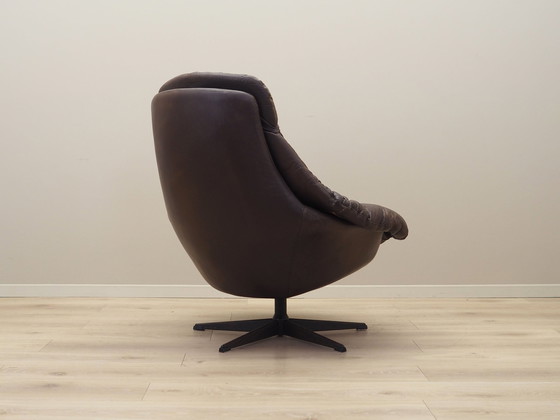 Image 1 of Fauteuil pivotant en cuir, Design danois, 1960S, Designer : H.W. Klein, Manufacture : Bramin