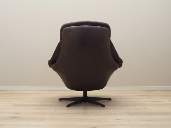 Image 1 of Fauteuil pivotant en cuir, Design danois, 1960S, Designer : H.W. Klein, Manufacture : Bramin