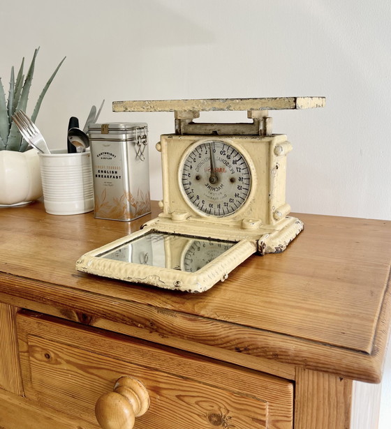 Image 1 of Balance vintage en fonte