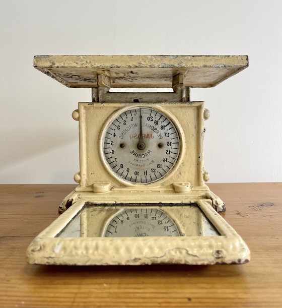 Image 1 of Balance vintage en fonte