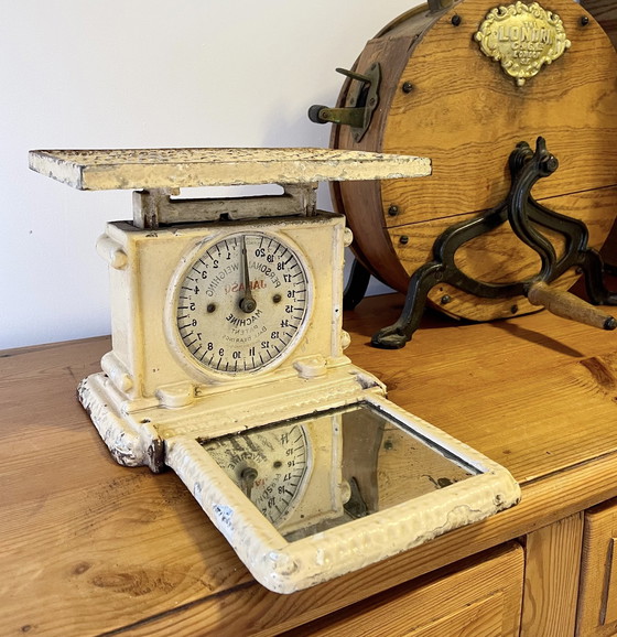 Image 1 of Balance vintage en fonte