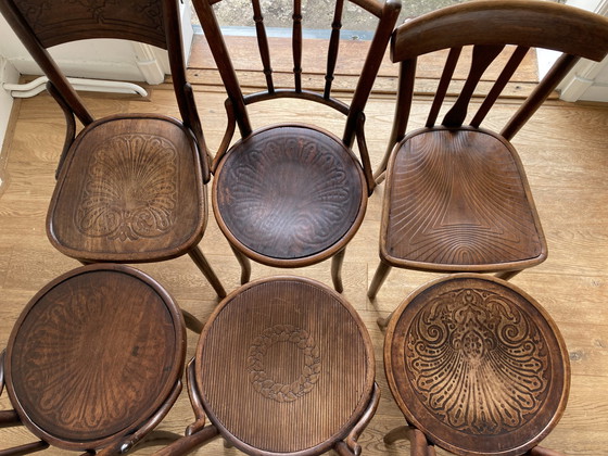 Image 1 of 6X chaises Thonet et autres chaises en bois courbé