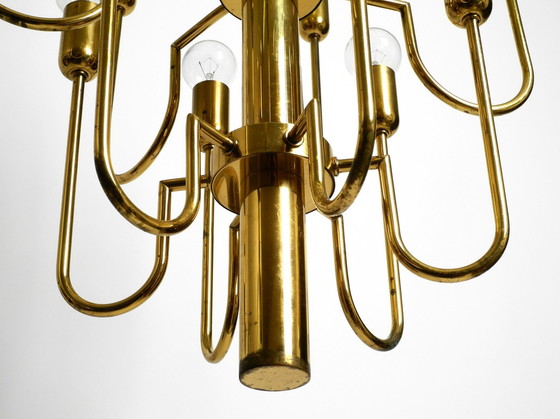 Image 1 of Magnifique lustre en laiton Mid Century à 18 bras et longue tige en laiton, à trois étages