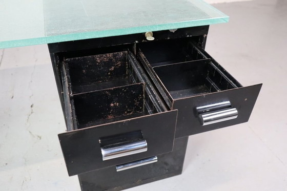 Image 1 of Bureau moderniste 1930 en métal laqué noir