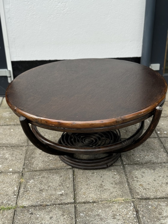 Image 1 of Table basse ronde vintage en bambou Manu