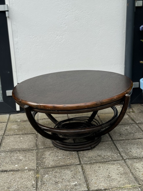 Image 1 of Table basse ronde vintage en bambou Manu